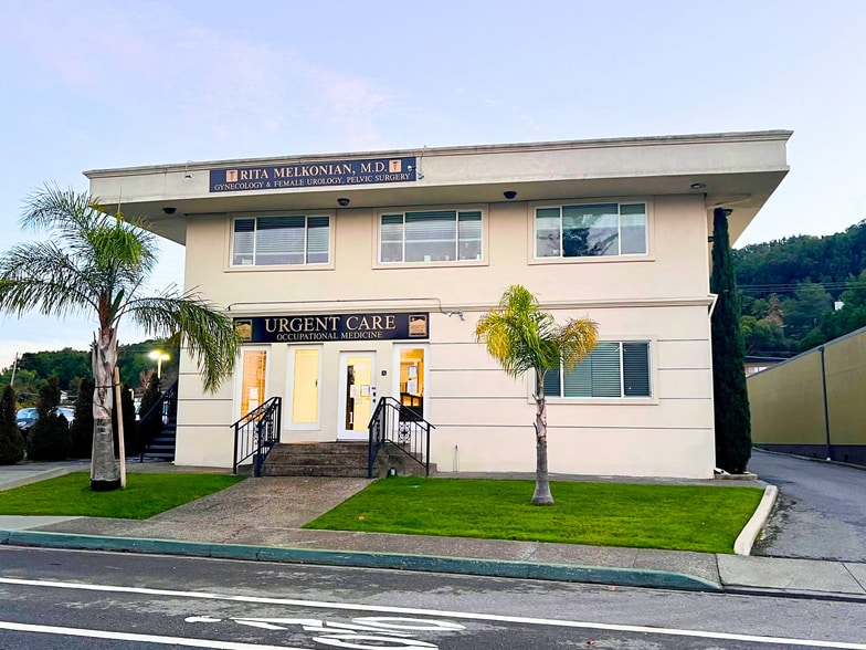 101 Casa Buena Dr, Corte Madera, CA for lease - Building Photo - Image 1 of 3