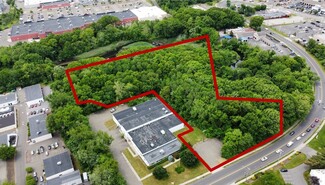 Plus de détails pour 45 Woodmont Rd, Milford, CT - Terrain à louer