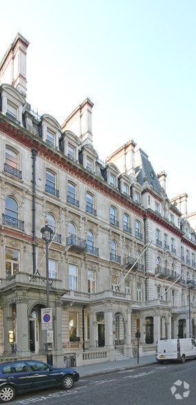 22 Grosvenor Gdns, Londres à louer - Photo du bâtiment - Image 2 de 52