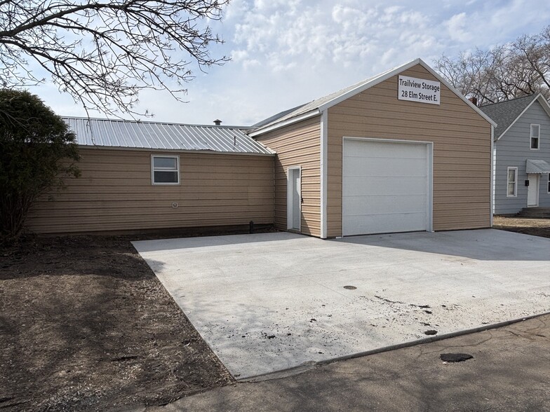 28 East Elm Street, Saint Joseph, MN for lease - Building Photo - Image 2 of 15