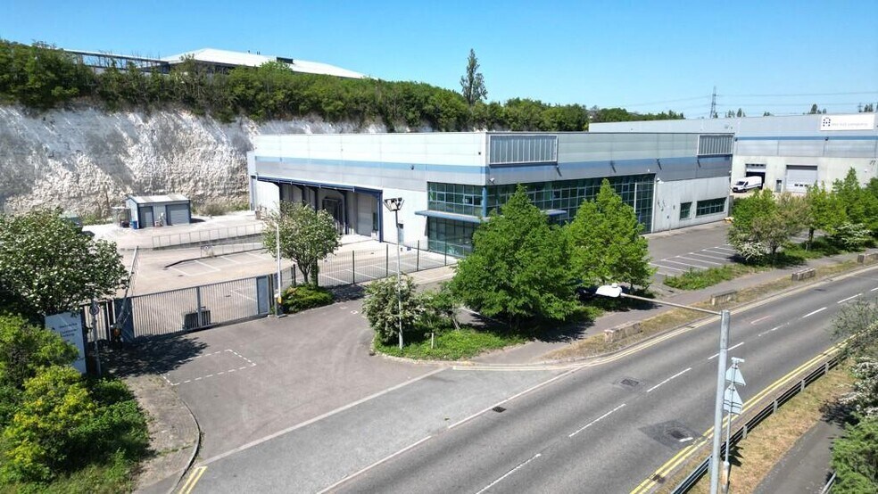 Dolphin Way, Purfleet à vendre - Photo du bâtiment - Image 1 de 16