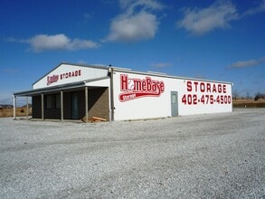 715 N 2nd St, Palmyra, NE à louer Photo intérieure- Image 1 de 8