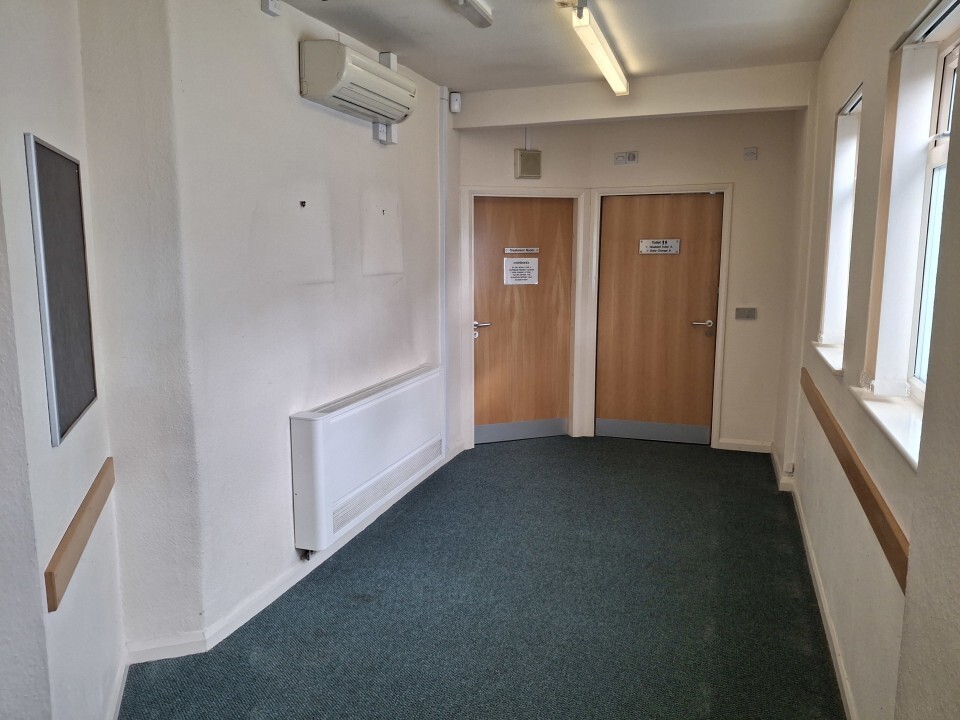 10 The Cmn, Leicester for lease Interior Photo- Image 1 of 6