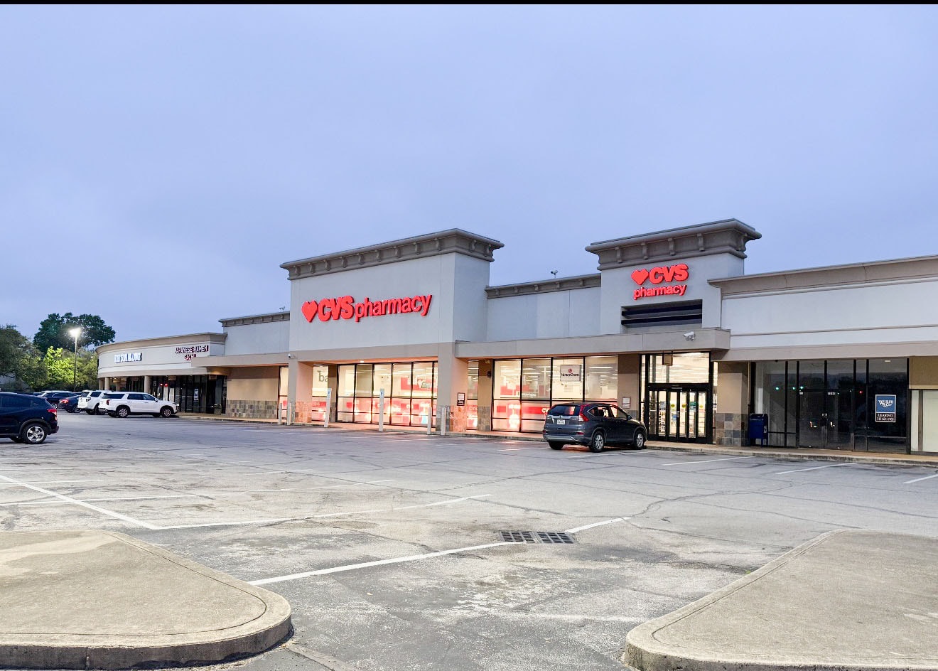 2236-2294 W Holcombe Blvd, Houston, TX for lease Primary Photo- Image 1 of 13