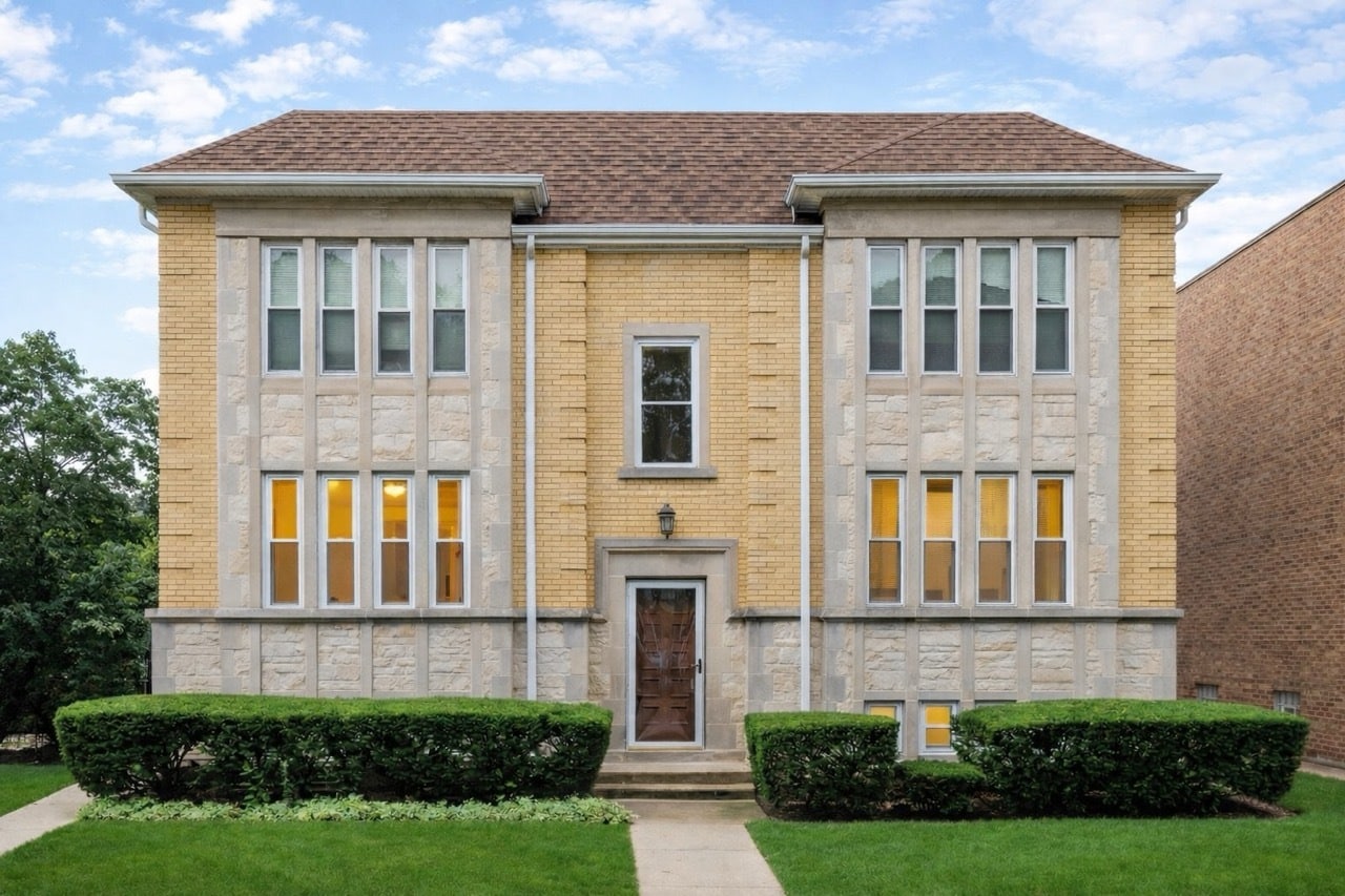 6667-6669 W Devon Ave, Chicago, IL for sale Primary Photo- Image 1 of 15