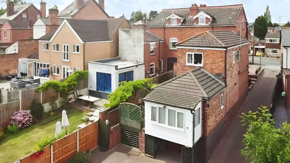 8 Bewdley Hl, Kidderminster à vendre - Photo du bâtiment - Image 3 de 4