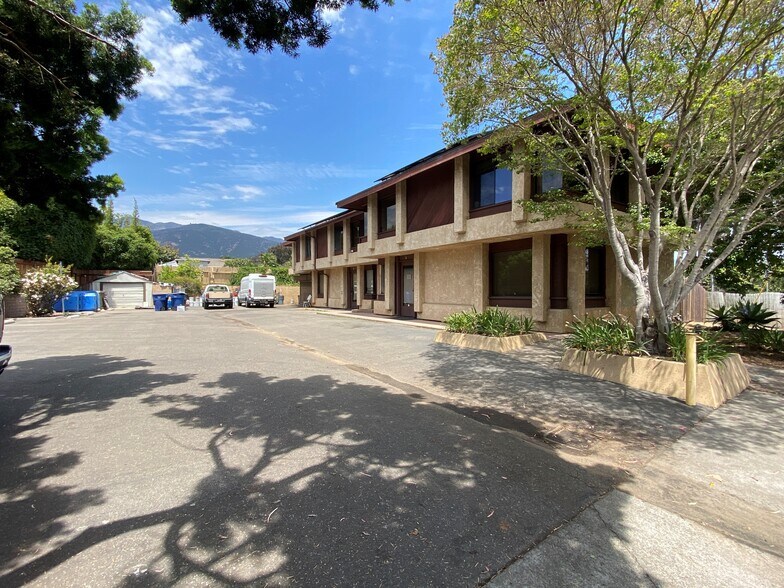 4420 Via Real, Carpinteria, CA à vendre - Photo du bâtiment - Image 2 de 19