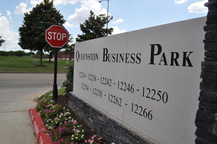 12254 Queenston Blvd, Houston, TX à louer - Autre - Image 3 de 95