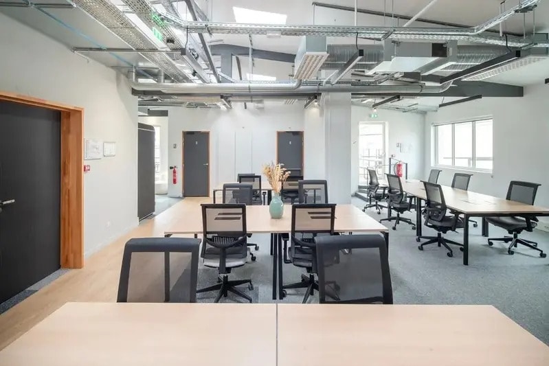27 Rue Lucien Sampaix, Paris for lease - Building Photo - Image 1 of 20