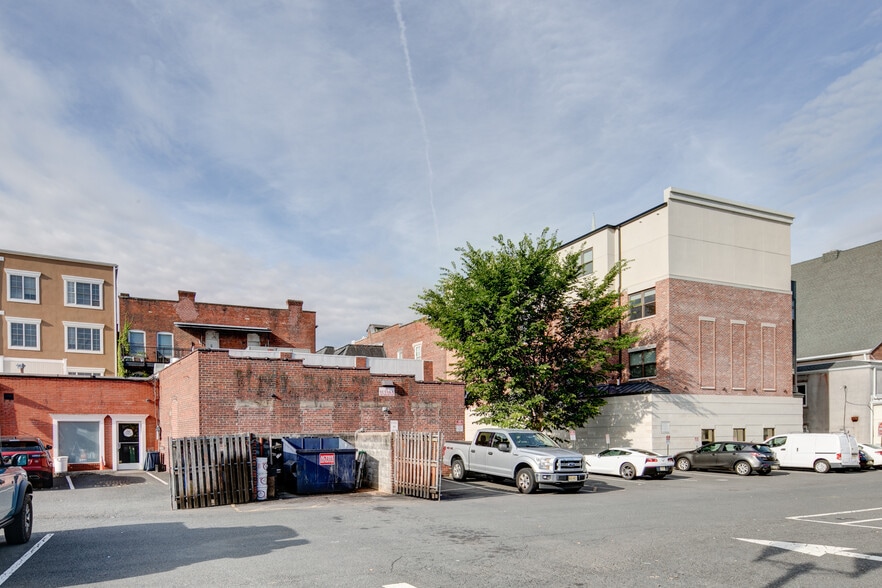 88-92 West Main Street, Somerville, NJ à vendre - Photo du bâtiment - Image 2 de 10