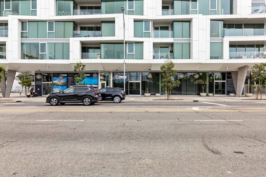 1550 Lincoln Blvd, Santa Monica, CA à louer - Photo du bâtiment - Image 3 de 57