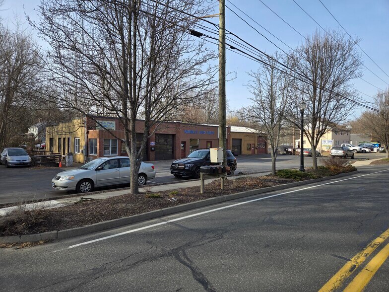 616 Main St S, Southbury, CT for sale - Building Photo - Image 2 of 6