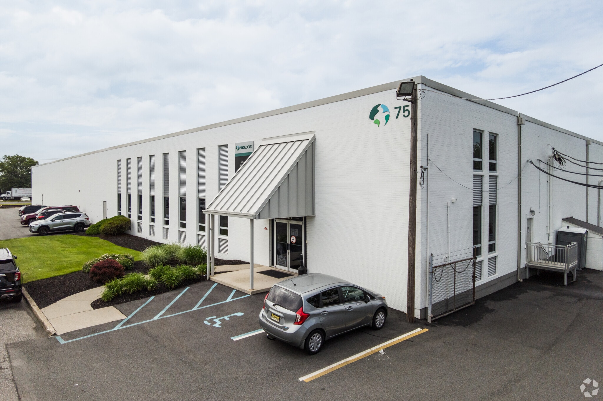 75 Amor Ave, Carlstadt, NJ for lease Primary Photo- Image 1 of 7