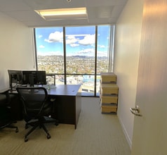 8383 Wilshire Blvd, Beverly Hills, CA for lease Interior Photo- Image 2 of 5