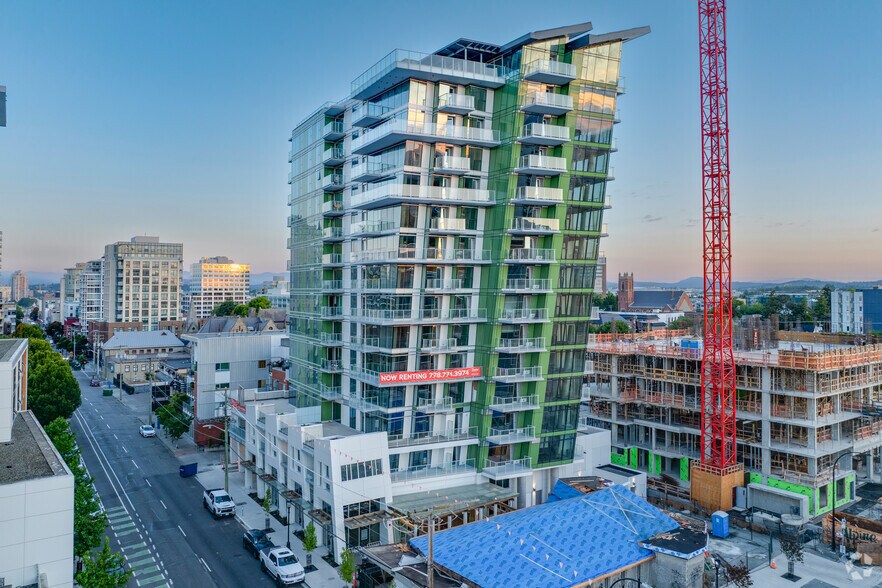 946 Johnson St, Victoria, BC for lease - Primary Photo - Image 1 of 27