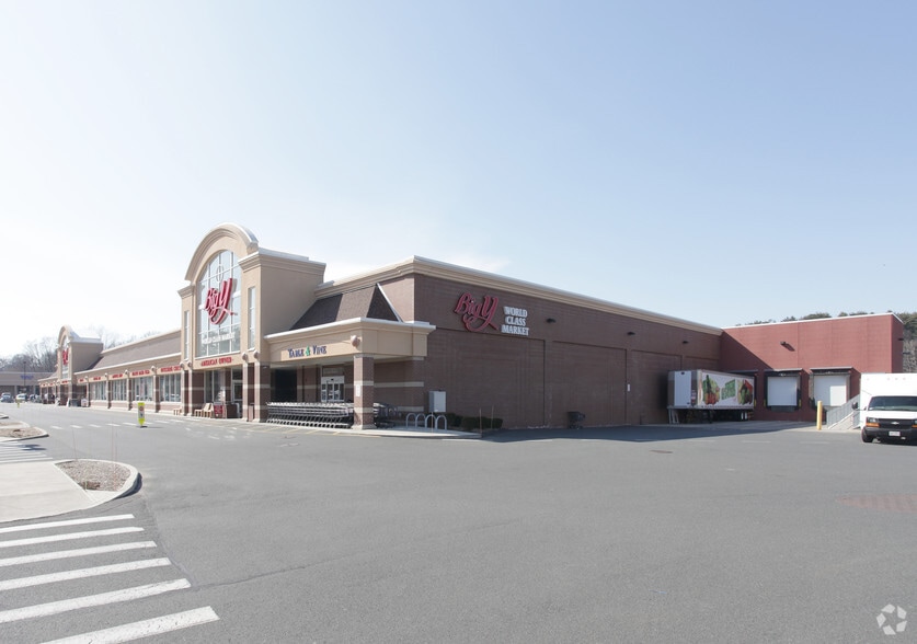 102-162 N King St, Northampton, MA for lease - Building Photo - Image 2 of 5