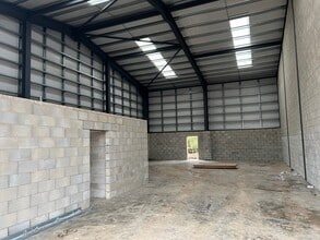 Barby Ln, Rugby à louer Photo intérieure- Image 2 de 2