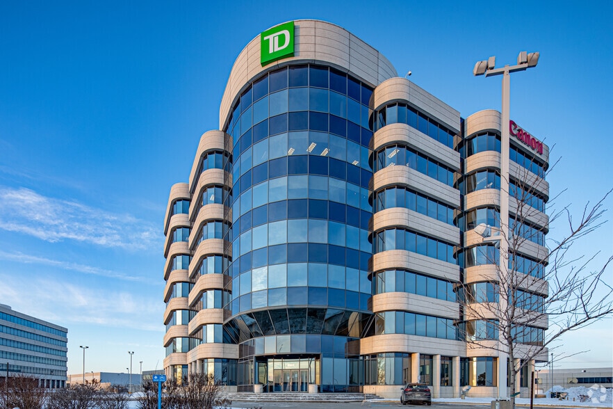 8801 Aut Transcanadienne, Montréal, QC à louer - Photo du bâtiment - Image 1 de 4