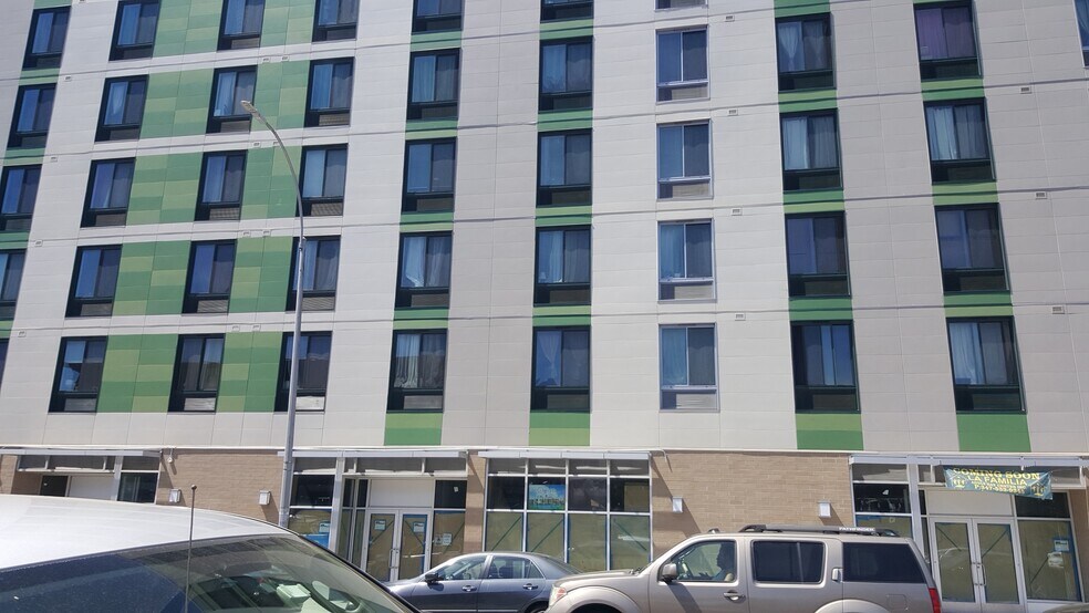 98 to 114 Berriman Street portefeuille de 4 propriétés à vendre sur LoopNet.ca - Photo du bâtiment - Image 1 de 17