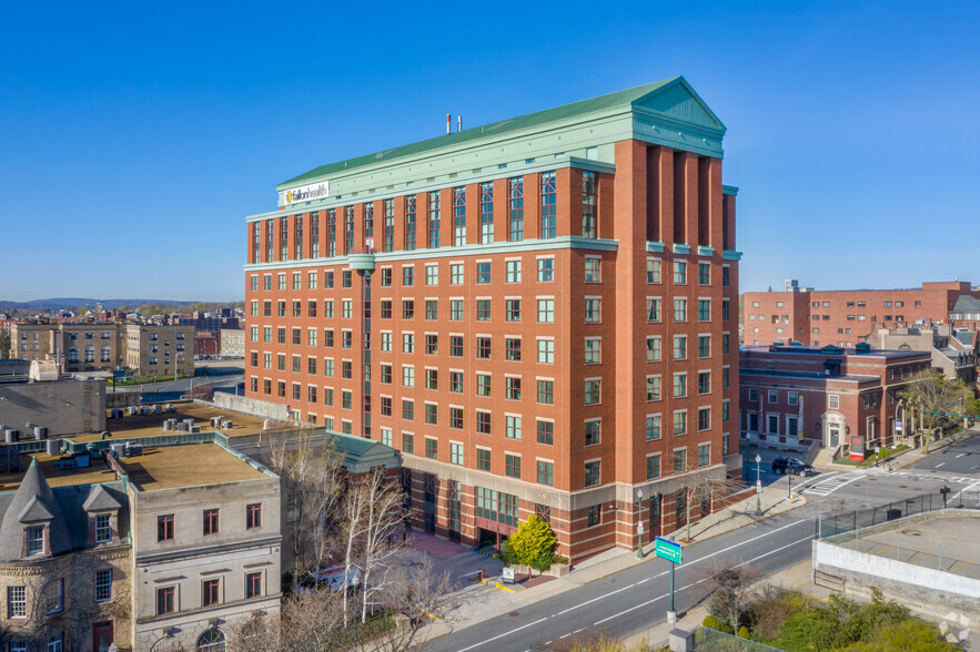 10 Chestnut St, Worcester, MA à vendre - Photo du bâtiment - Image 1 de 1