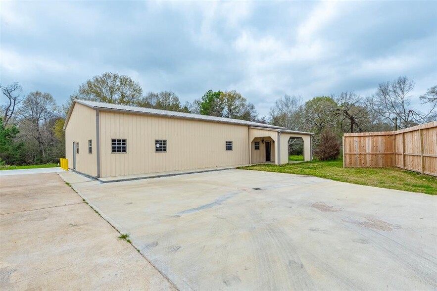 22831 Fritz Ln, Spring, TX for sale - Building Photo - Image 3 of 12