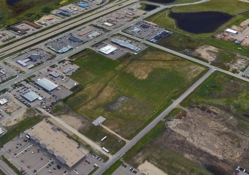 345 Liberty Ave, Red Deer County, AB for sale - Building Photo - Image 3 of 6