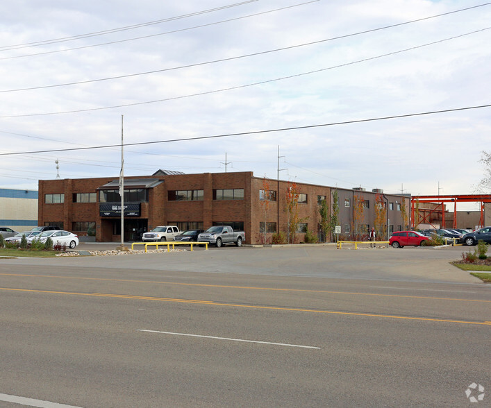 10457 184 St NW, Edmonton, AB for lease - Building Photo - Image 1 of 10