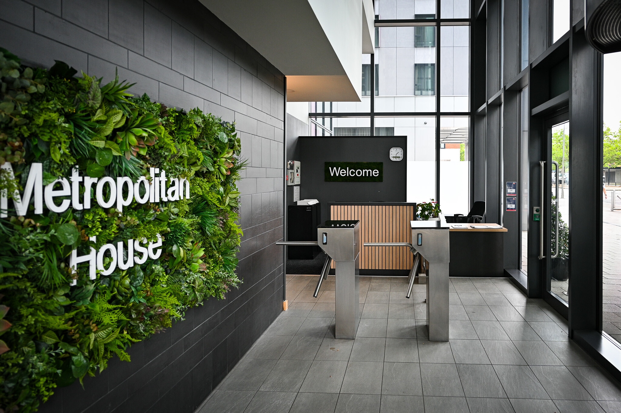 321 Avebury Blvd, Milton Keynes for lease Building Photo- Image 1 of 13