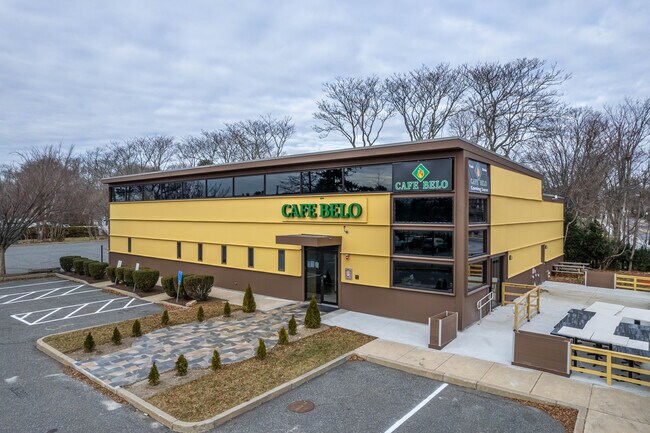 More details for Restaurant Bldg for Sale in Metrowest Area, Framingham, MA - Retail for Sale