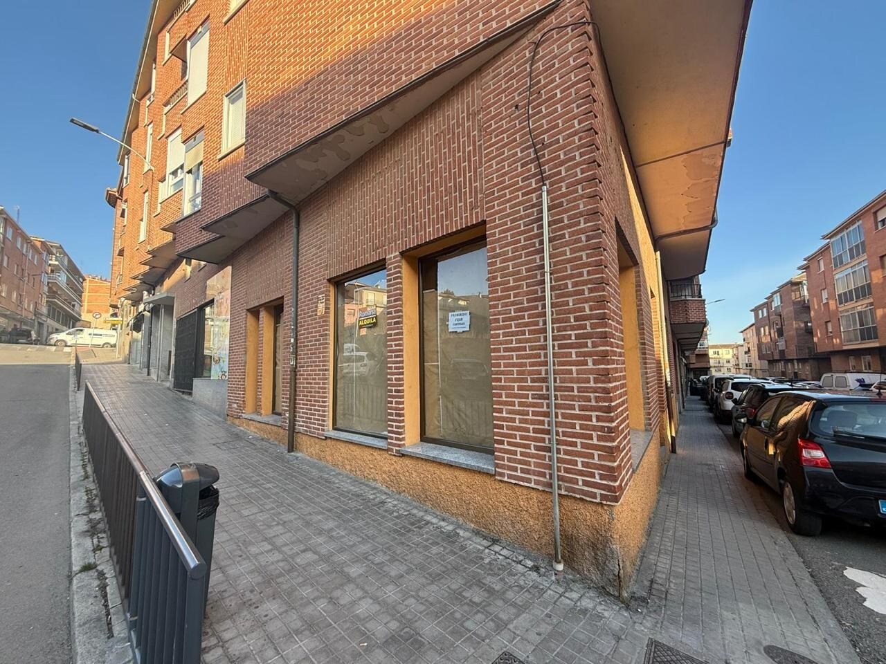 Retail in Ávila, Ávila for lease Building Photo- Image 1 of 5