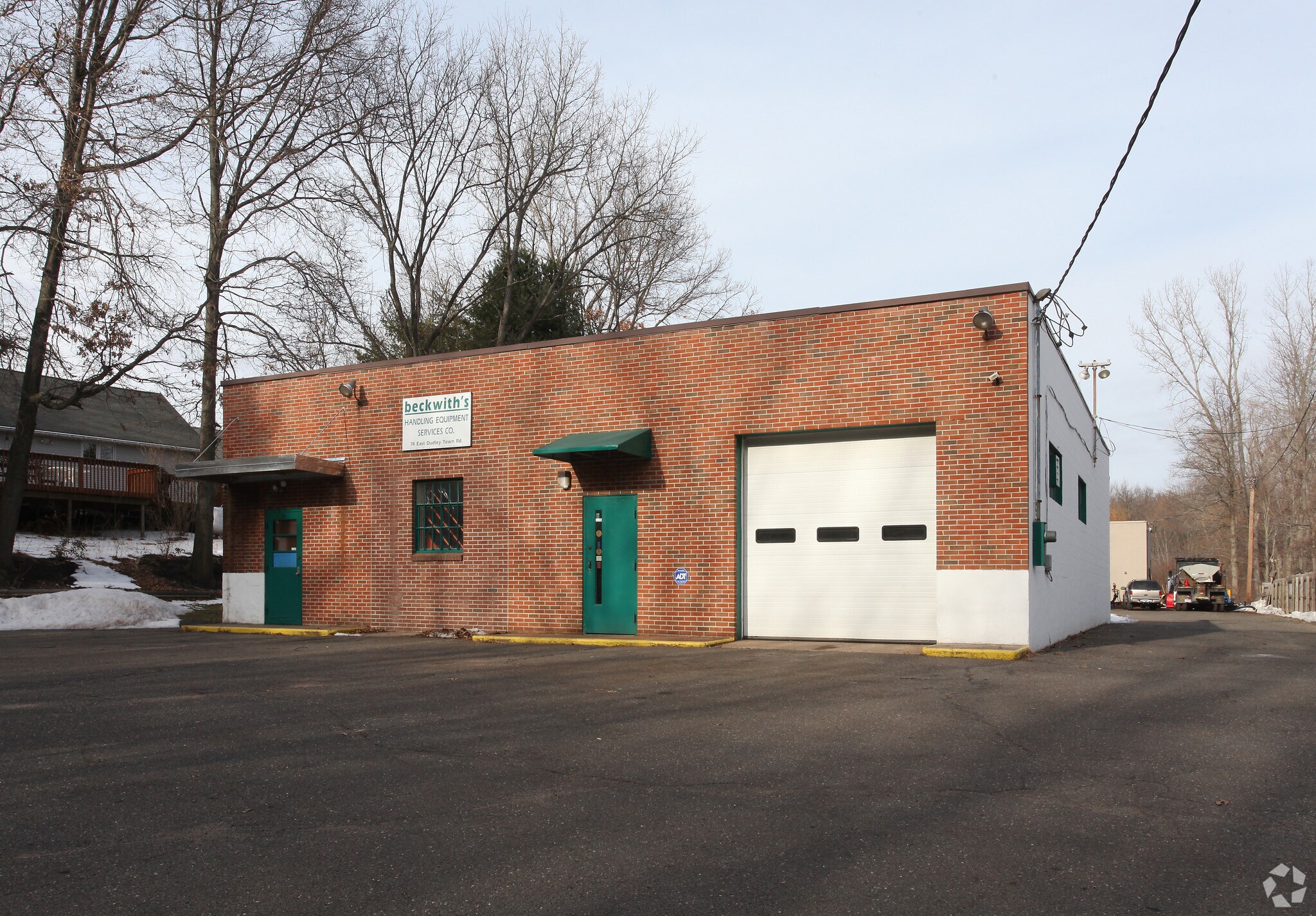 74 E Dudley Town Rd, Bloomfield, CT à vendre Photo principale- Image 1 de 3