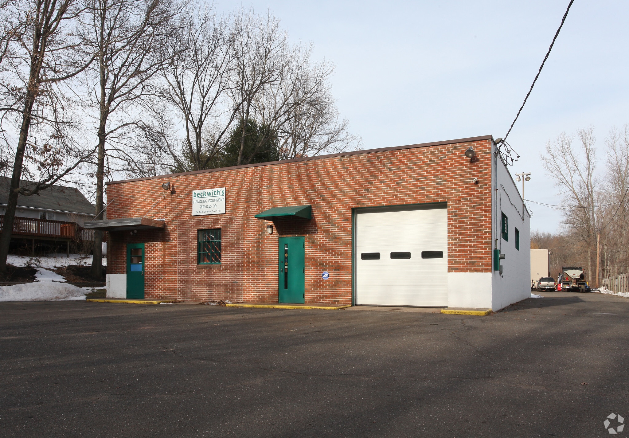74 E Dudley Town Rd, Bloomfield, CT for sale Primary Photo- Image 1 of 3