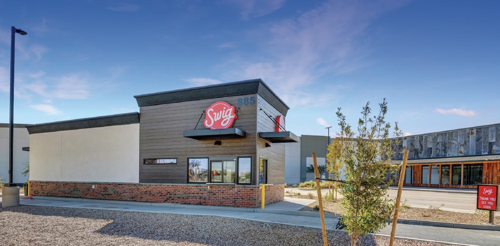 885 E Craig Rd, North Las Vegas, NV for sale - Building Photo - Image 2 of 8