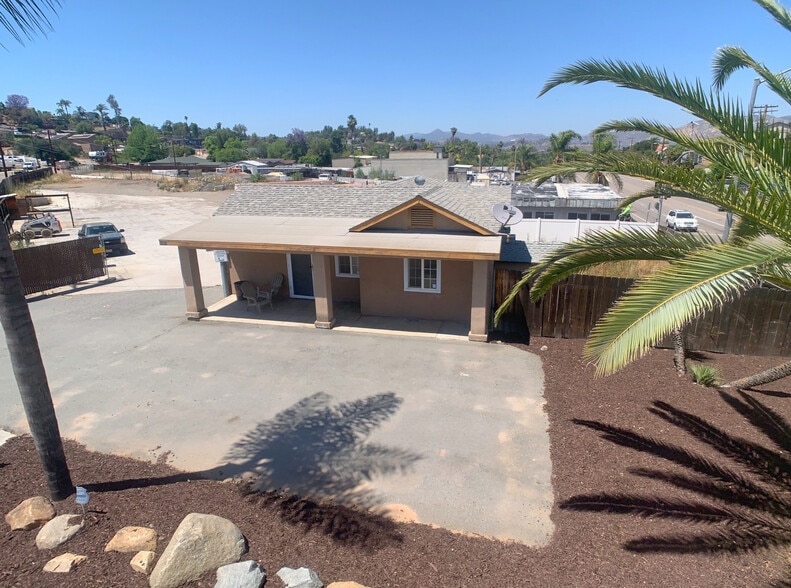 8907 Creekford Dr, Lakeside, CA for lease - Building Photo - Image 2 of 13