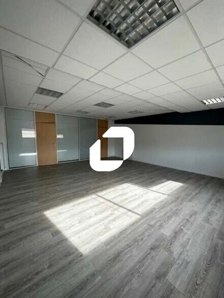 68 Rue De La Croix De L'Orme, Morainvilliers for sale - Building Photo - Image 1 of 17