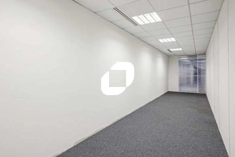 Office in Orsay for lease - Interior Photo - Image 2 of 11