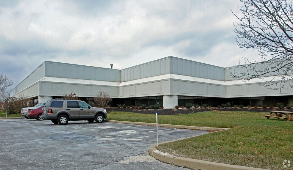 650 Grove Rd, Paulsboro, NJ à louer - Photo du bâtiment - Image 2 de 9