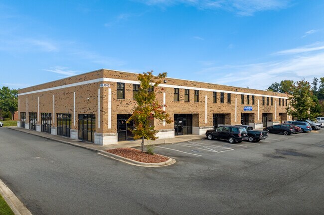 Plus de détails pour 1000 Van Buren Ave, Indian Trail, NC - Local d'activités à louer