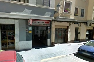 Plus de détails pour Multi-résidentiel à vendre