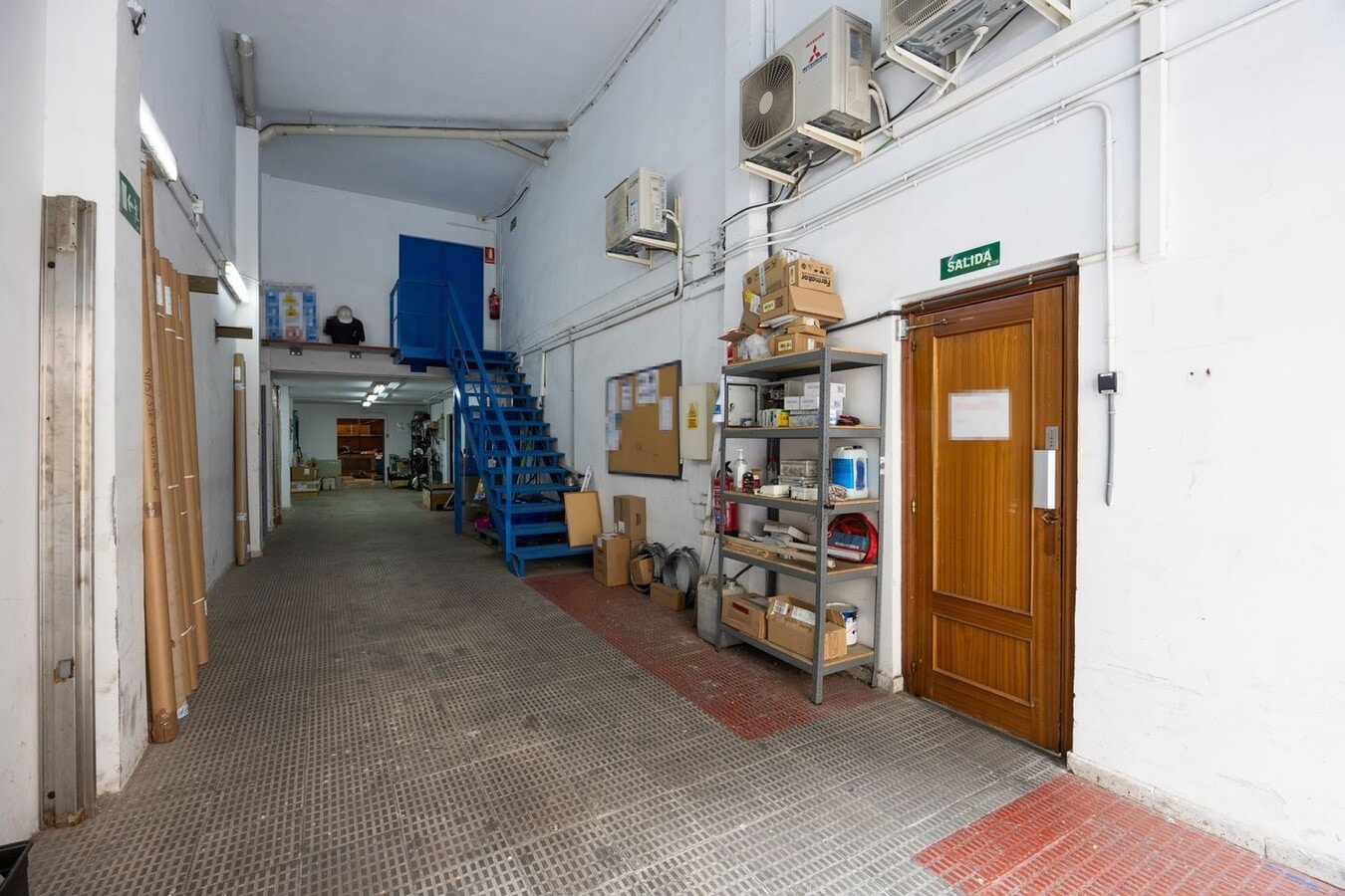 Madrid, MAD 28028 - - - Interior Photo - Image 1 of 22