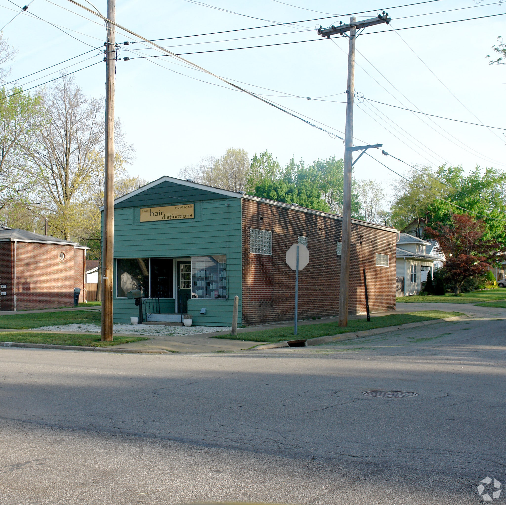 907 Sackett Ave, Cuyahoga Falls, OH for lease Primary Photo- Image 1 of 6