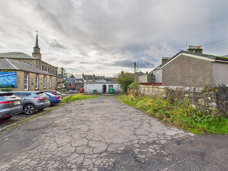 8 High St, Stewarton à louer - Photo du bâtiment - Image 2 de 7
