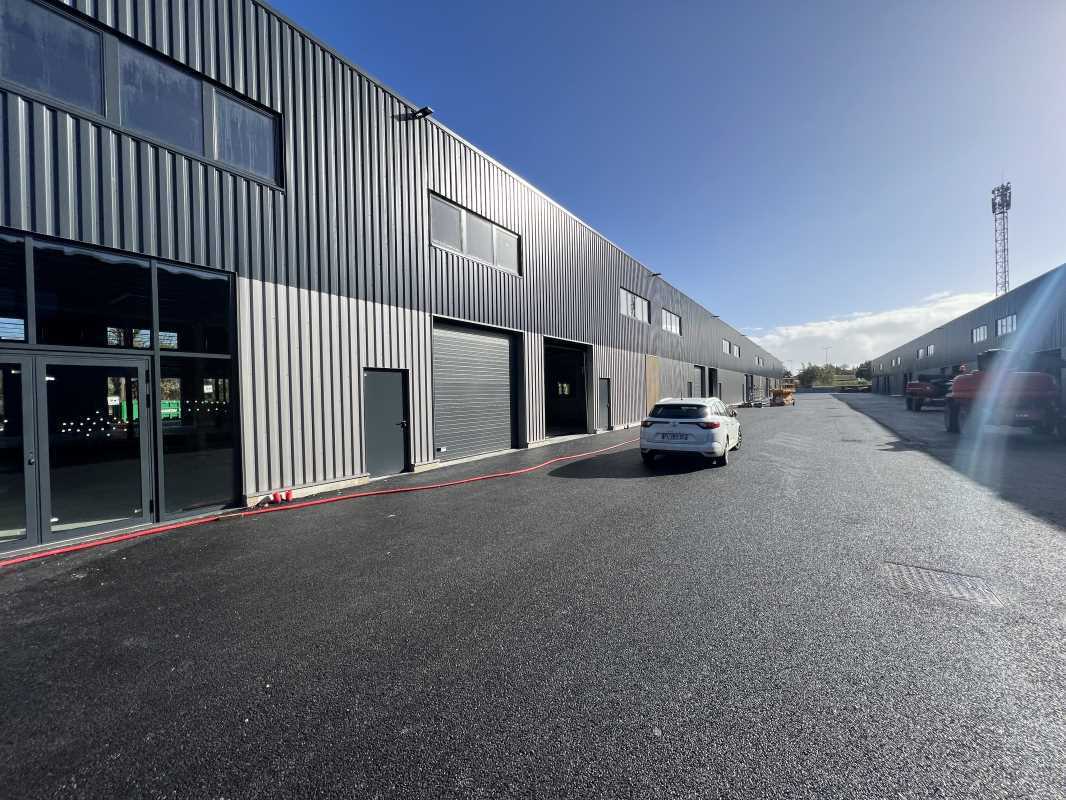 Flex in Ambarès-et-Lagrave for lease Building Photo- Image 1 of 18