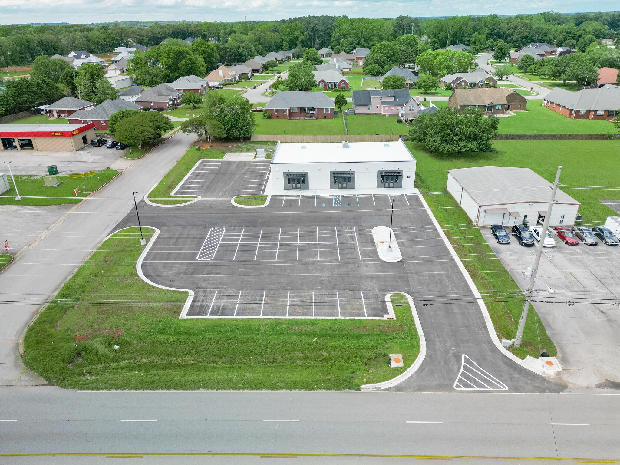 1671 Winchester Rd, Huntsville, AL for lease Primary Photo- Image 1 of 18