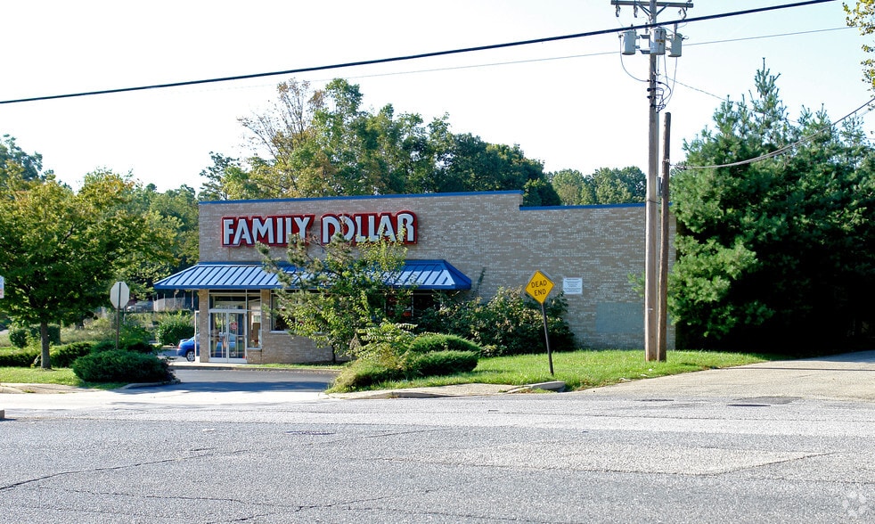 3615 E Northern Pky, Baltimore, MD for lease - Building Photo - Image 3 of 3
