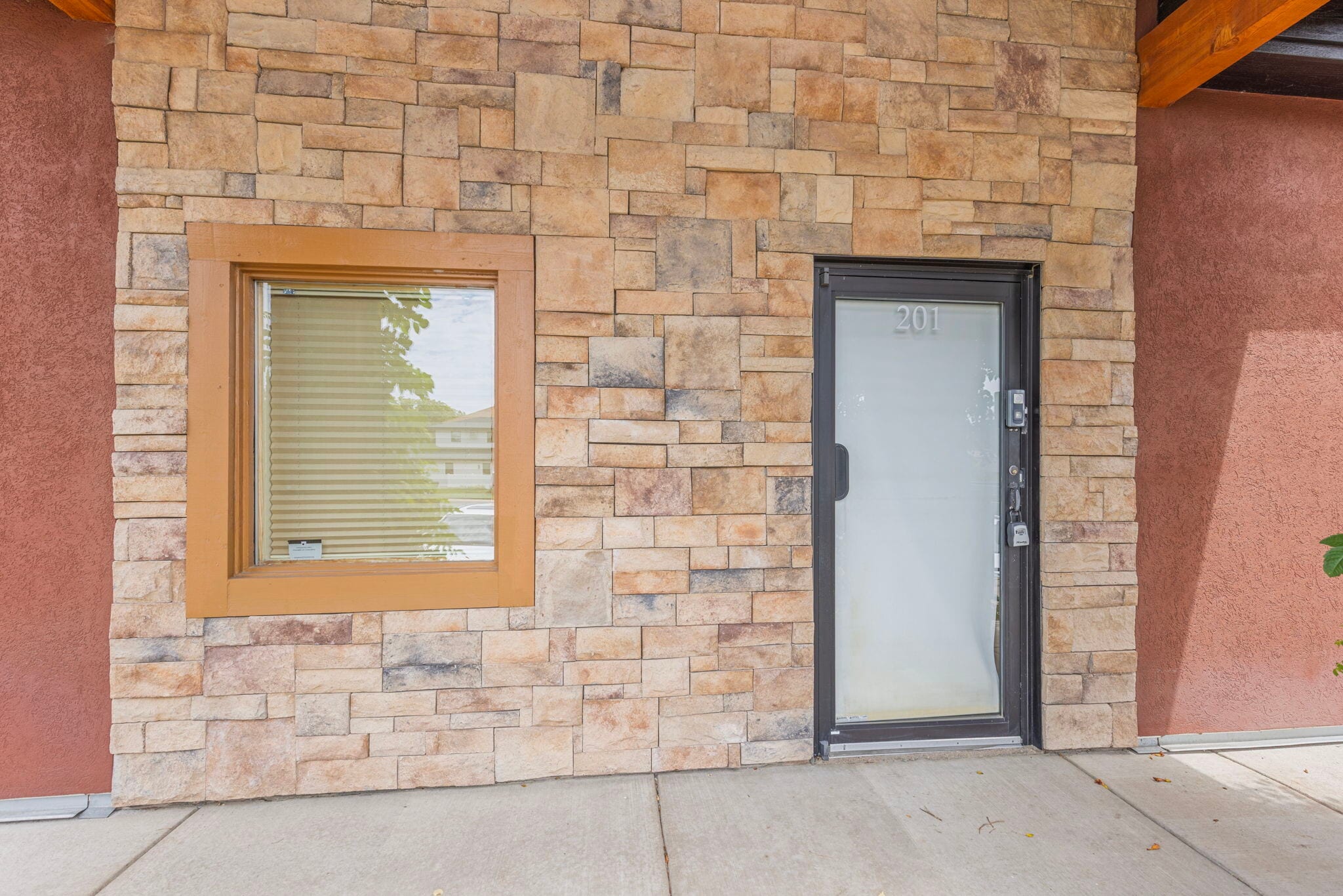 2130 Mountain View Ave, Longmont, CO for lease Interior Photo- Image 1 of 10