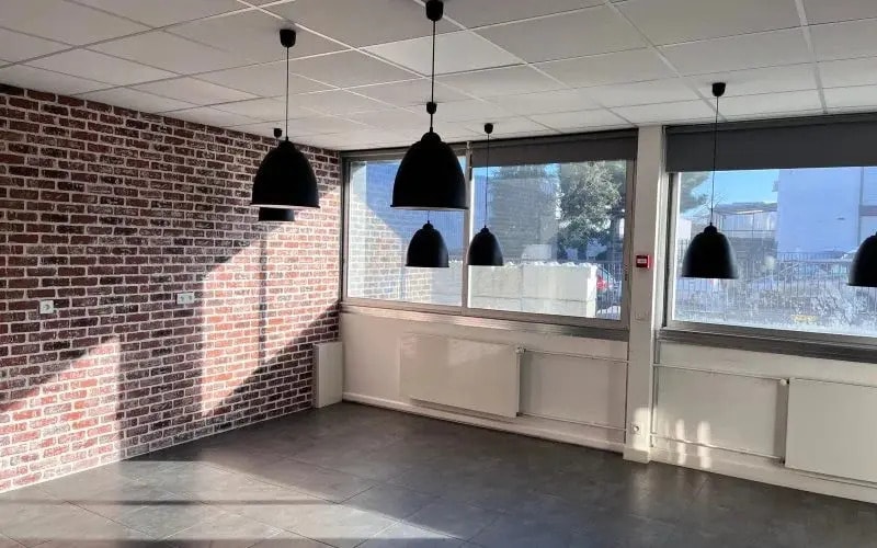 Industrial in Morangis for lease - Building Photo - Image 3 of 15