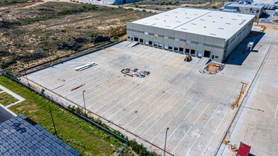 4009 Quivira Dr., Laredo, TX for lease Building Photo- Image 2 of 9