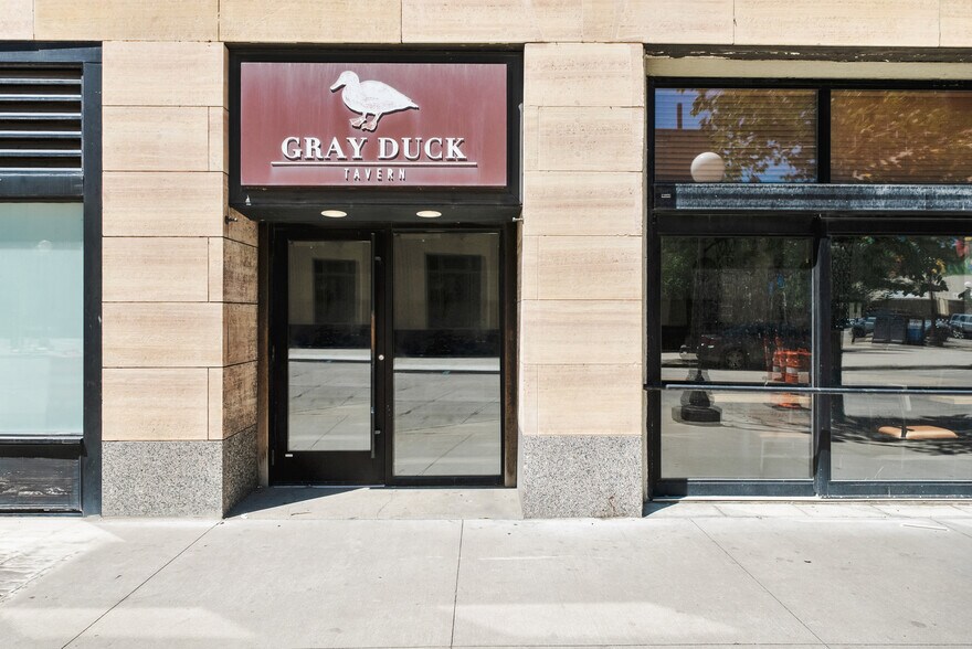 345 Wabasha St N, Saint Paul, MN à louer - Photo du bâtiment - Image 3 de 51