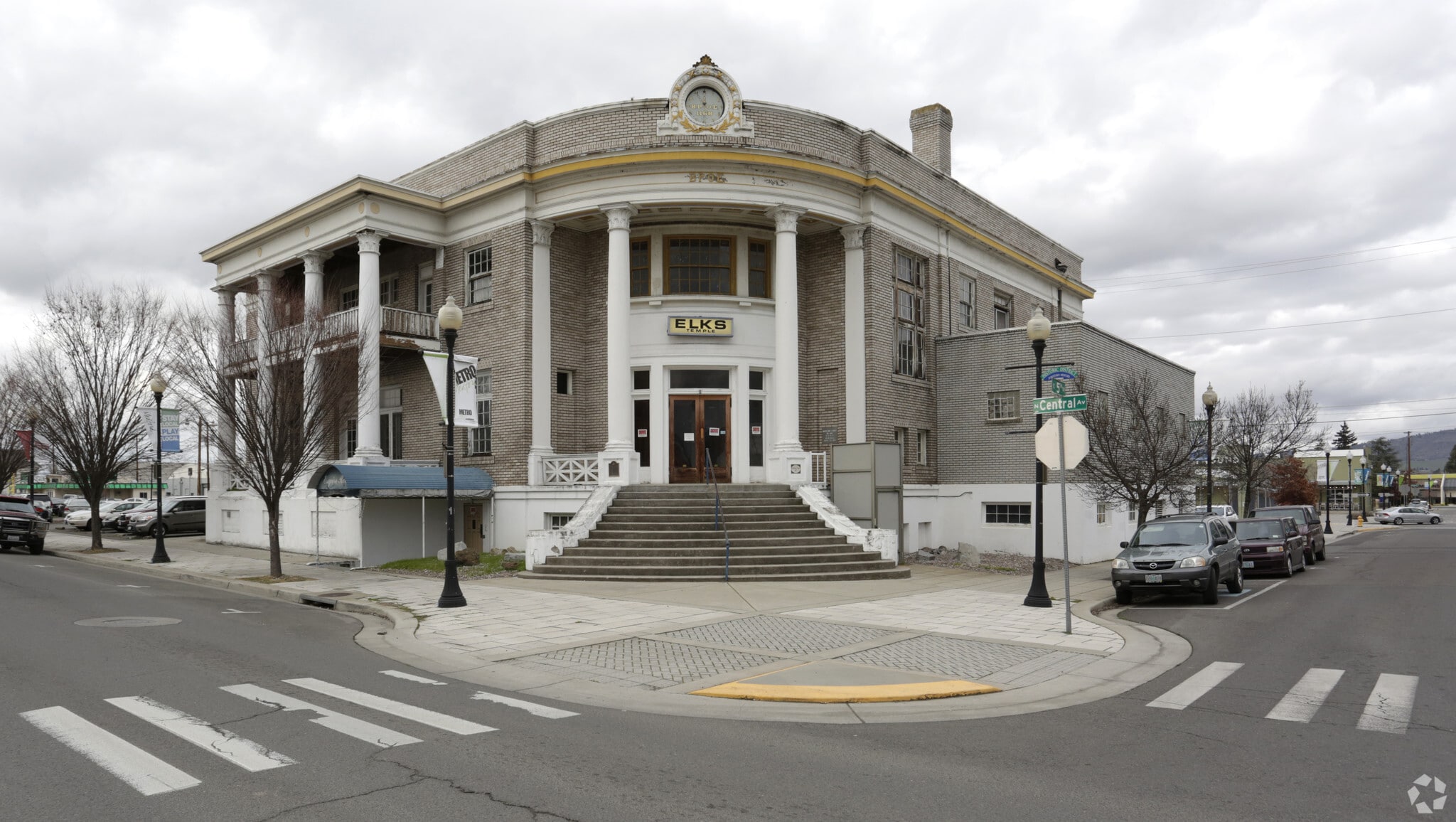202 N Central Ave, Medford, OR for lease Primary Photo- Image 1 of 4
